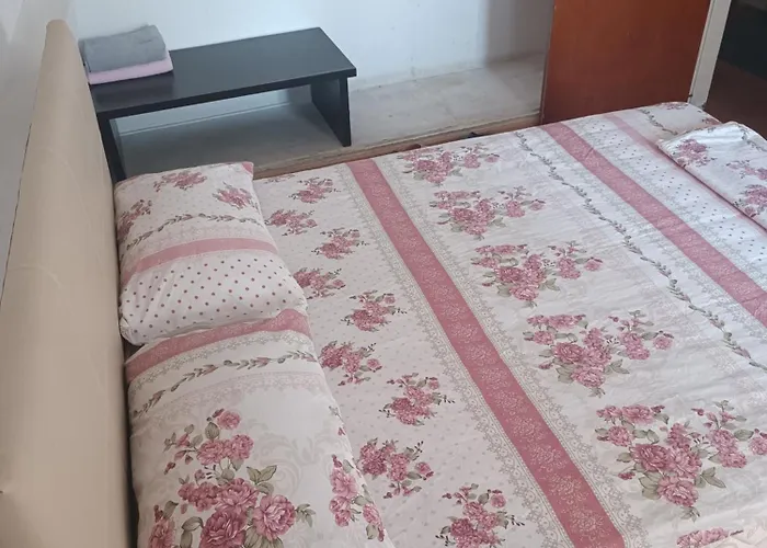 בית אירוח Altin Lefkosa Kibris Kktc