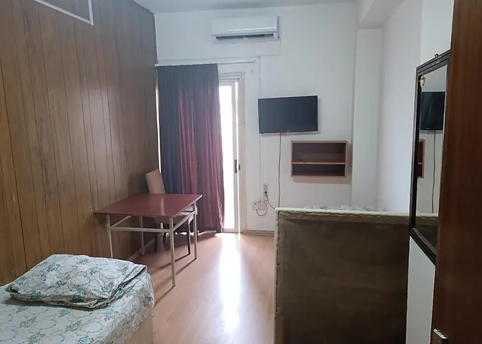 Altin Lefkosa Kibris Kktc בית אירוח איזמיר